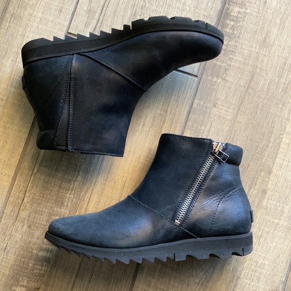 Sorel Shoes - Sorel Harlow Zip Boots / 8.5